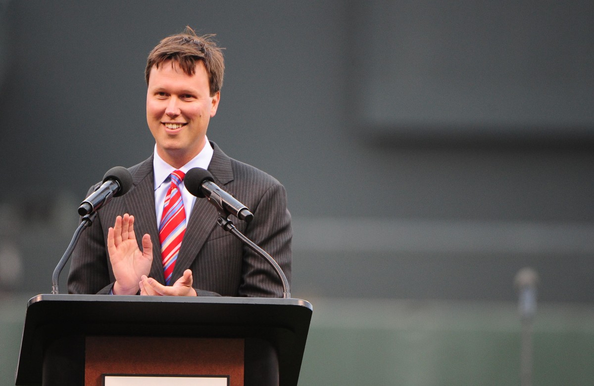 SF Giants announcer Dave Flemming speaks during a pre-game ceremony. (2010)